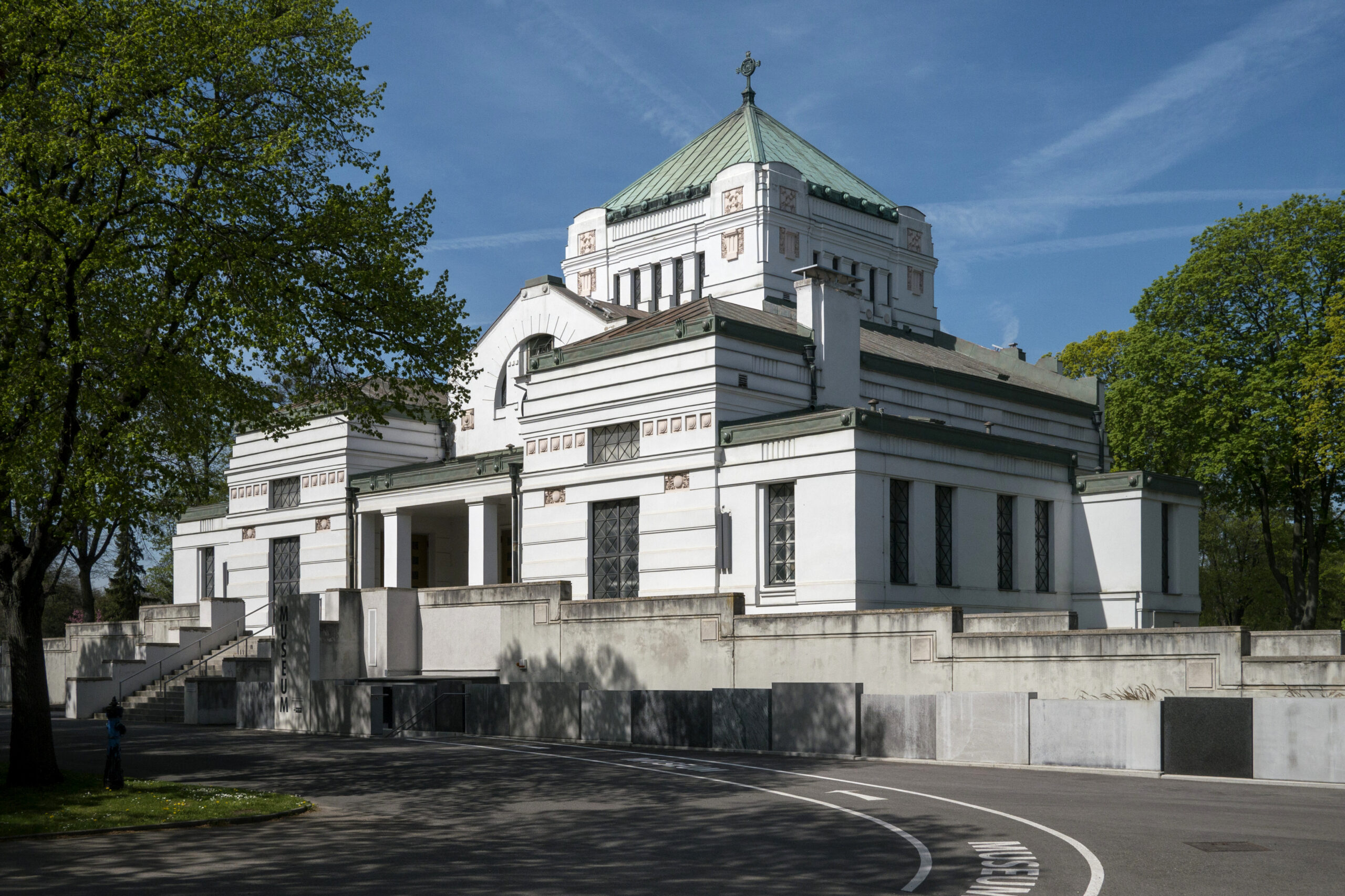 Bestattungsmuseum am Wiener Zentralfriedhof – klimatisierte Indoor-Aktivität in Wien für heiße Sommertage.