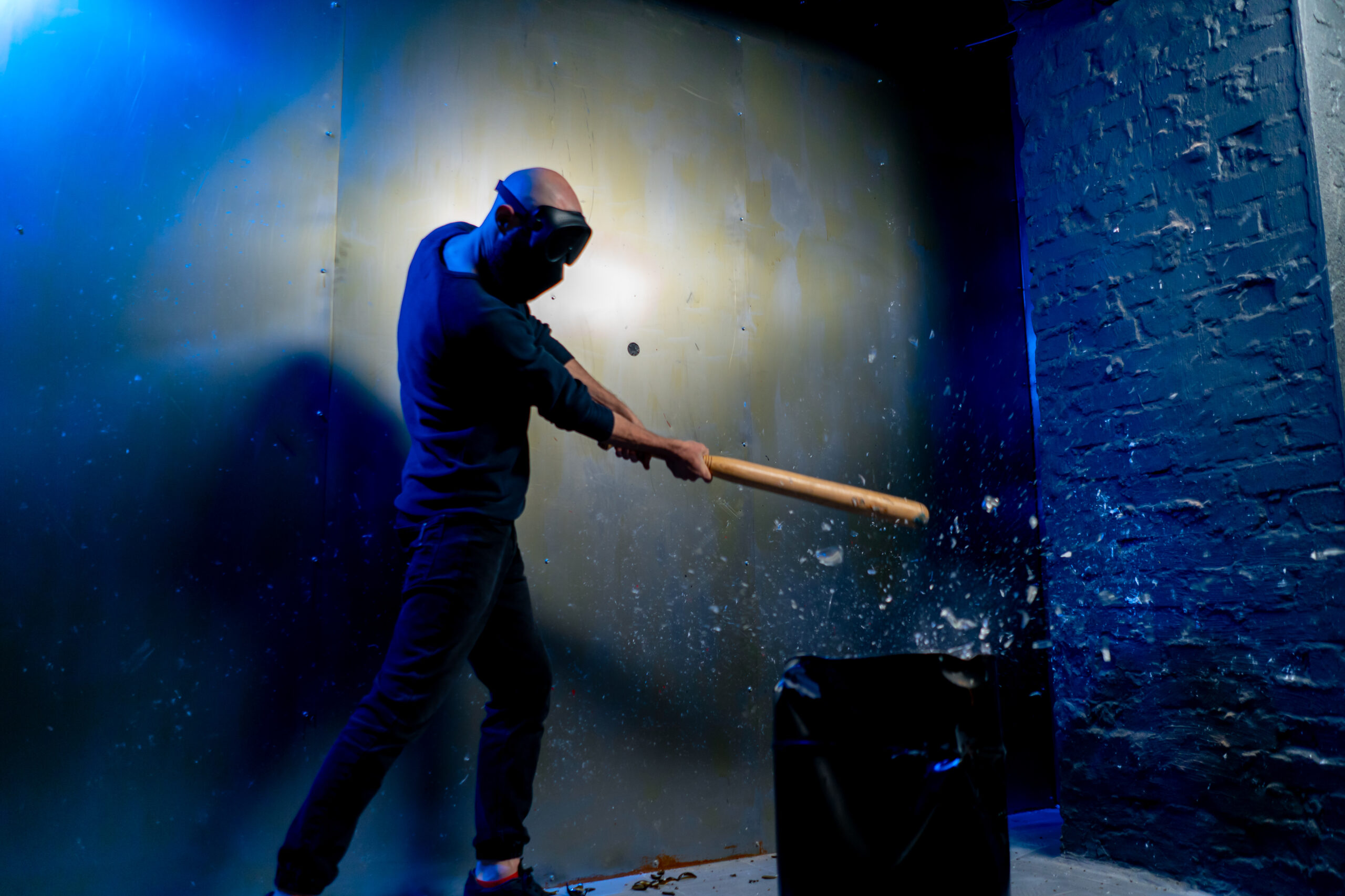 Wutstock Rage Room Geschirr zerschlagen